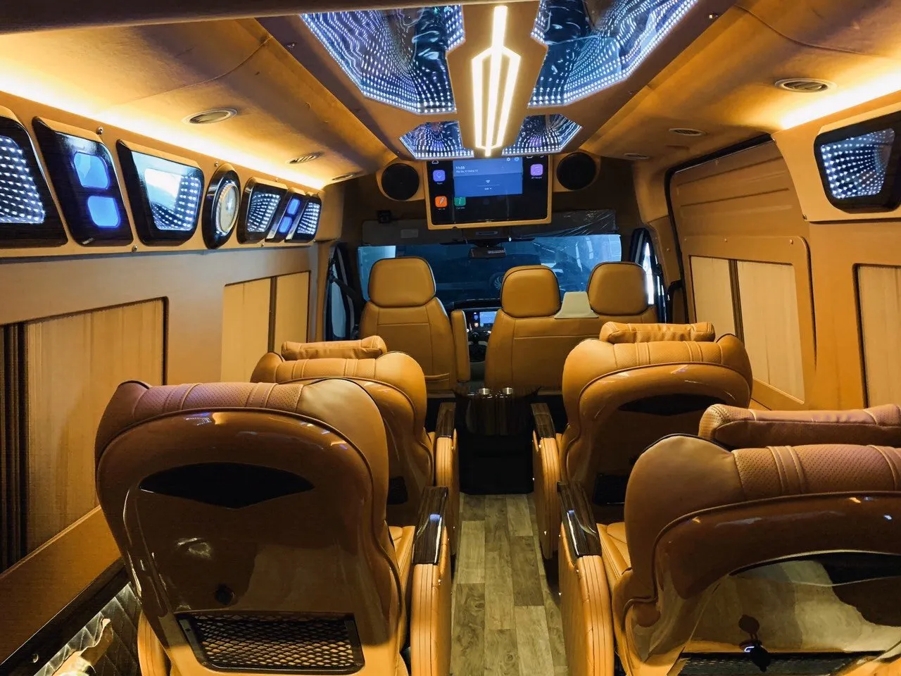 xe limousine Hà Nội đi Hải Phòng